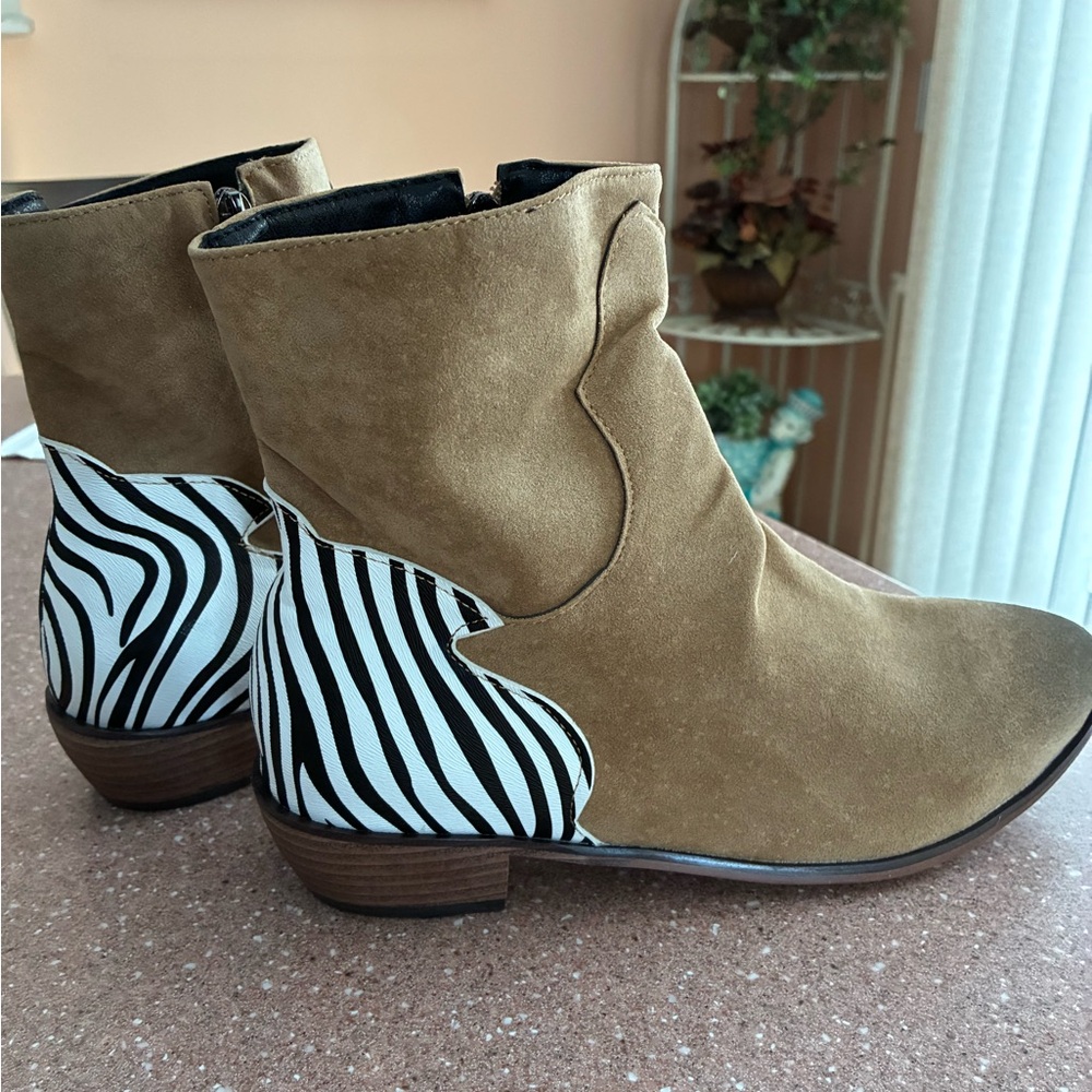 Tan and Black Patterned Ankle Boots